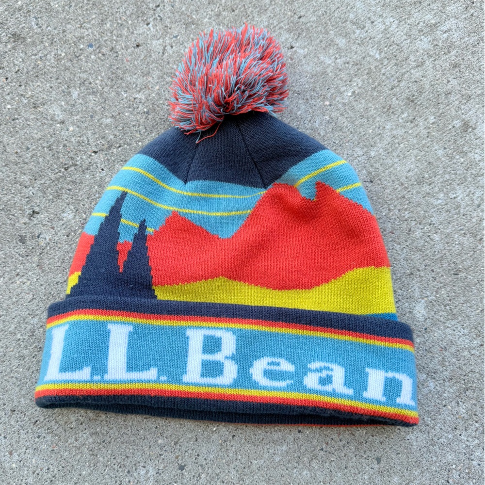 L.L. Bean Katahdin Pom Graphic Hats Unisex